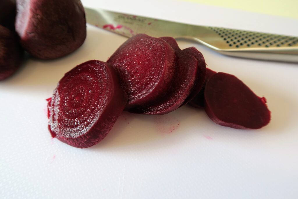 Slicing beets into rounds